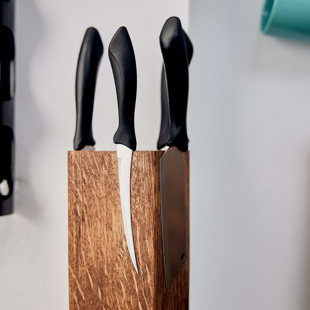 Rotating Magnetic Knife Block – Chocolate Oak