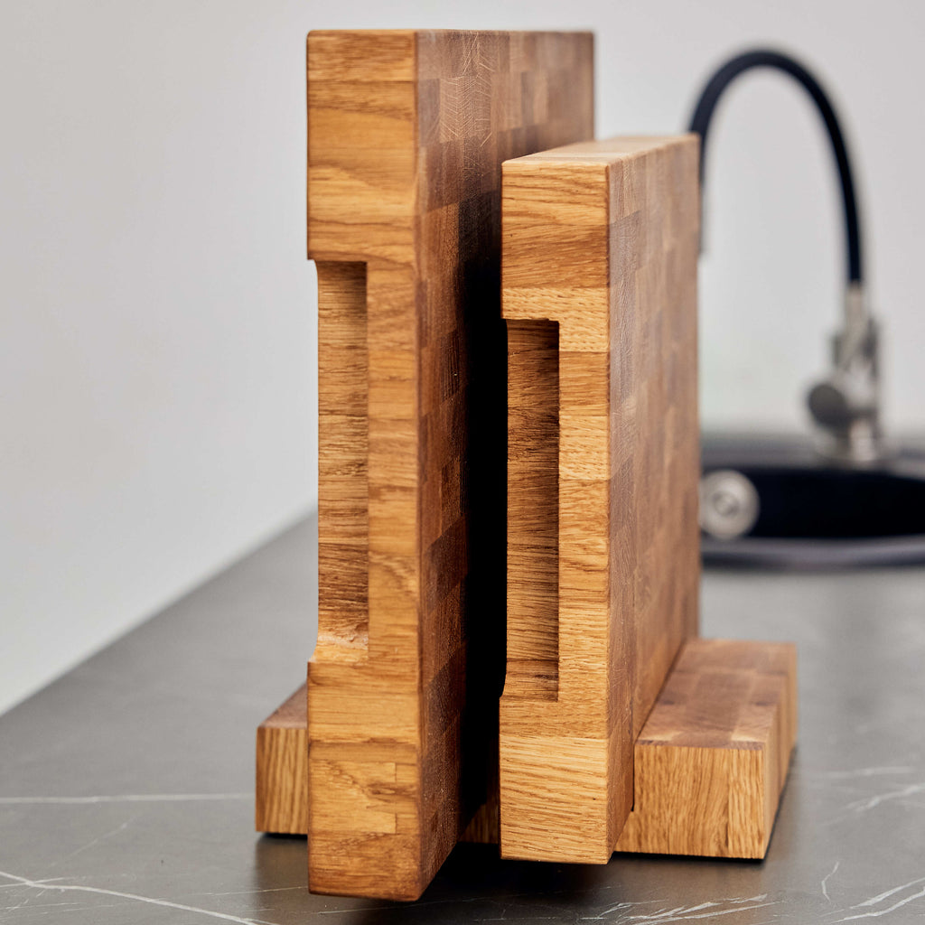 Classic End Grain Oak Cutting Board Set with Wooden Stand – 350×250 & 450×300 mm